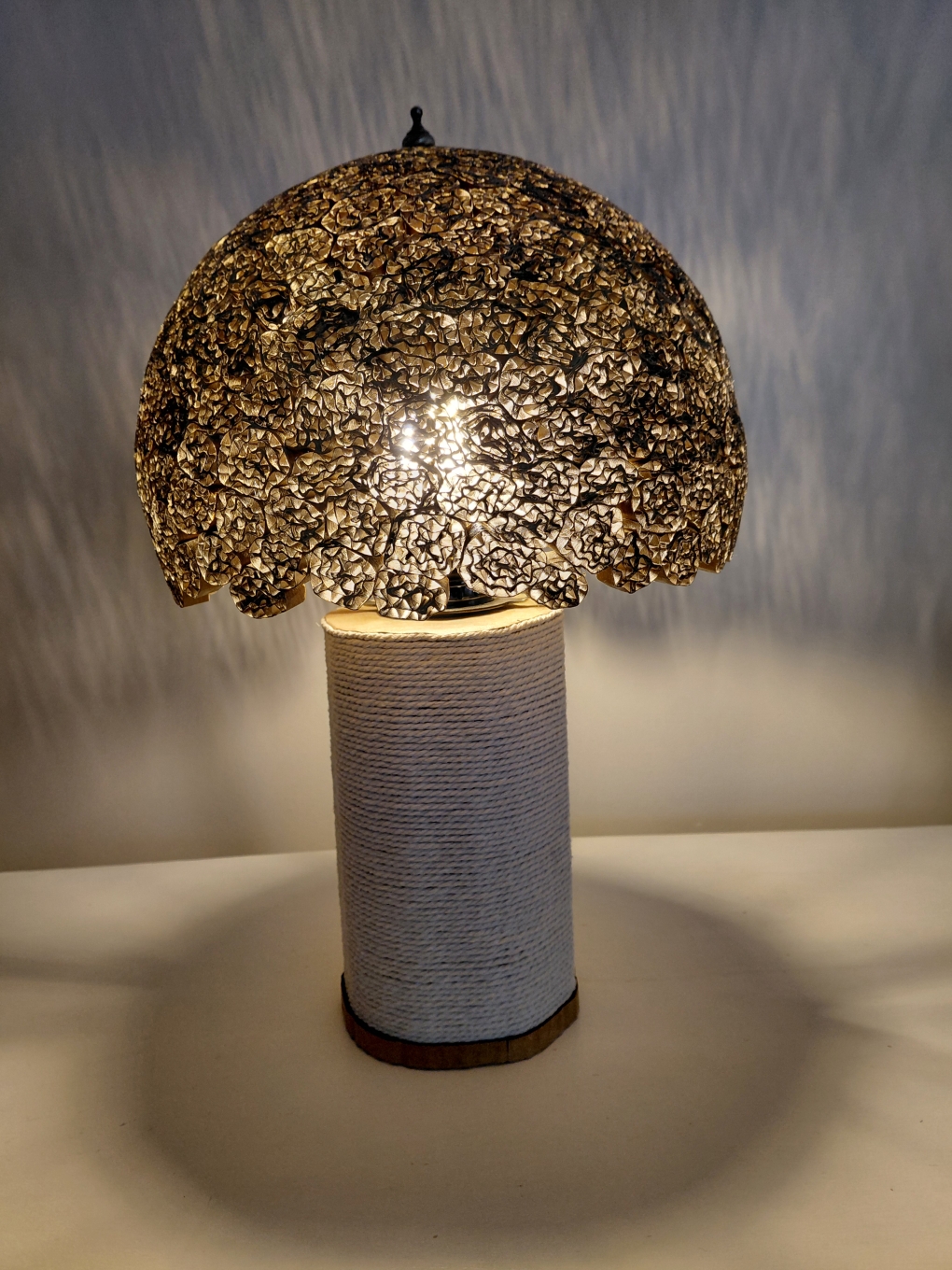 LAMPE CHAMPIGNON pied haut corde beige
