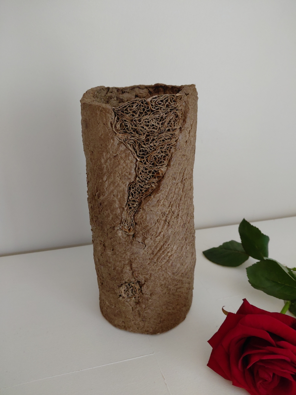 SCULPTURE EN CARTON MACHE