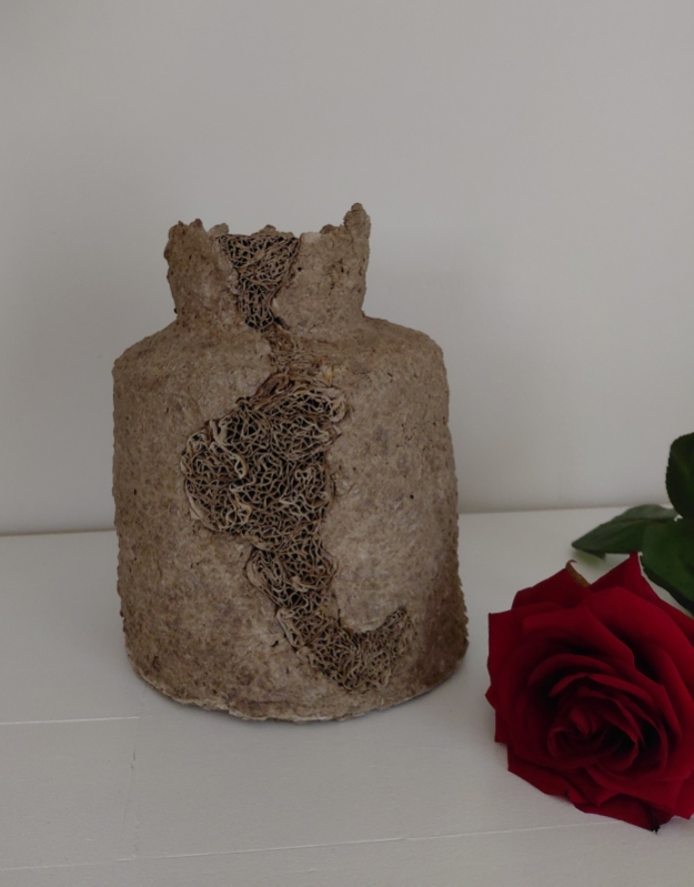 SCULPTURE EN CARTON MACHE